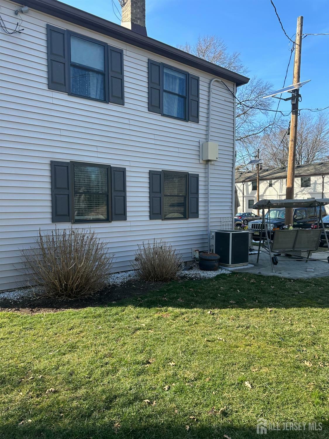 Property Photo:  214 Newman Street  NJ 08840 