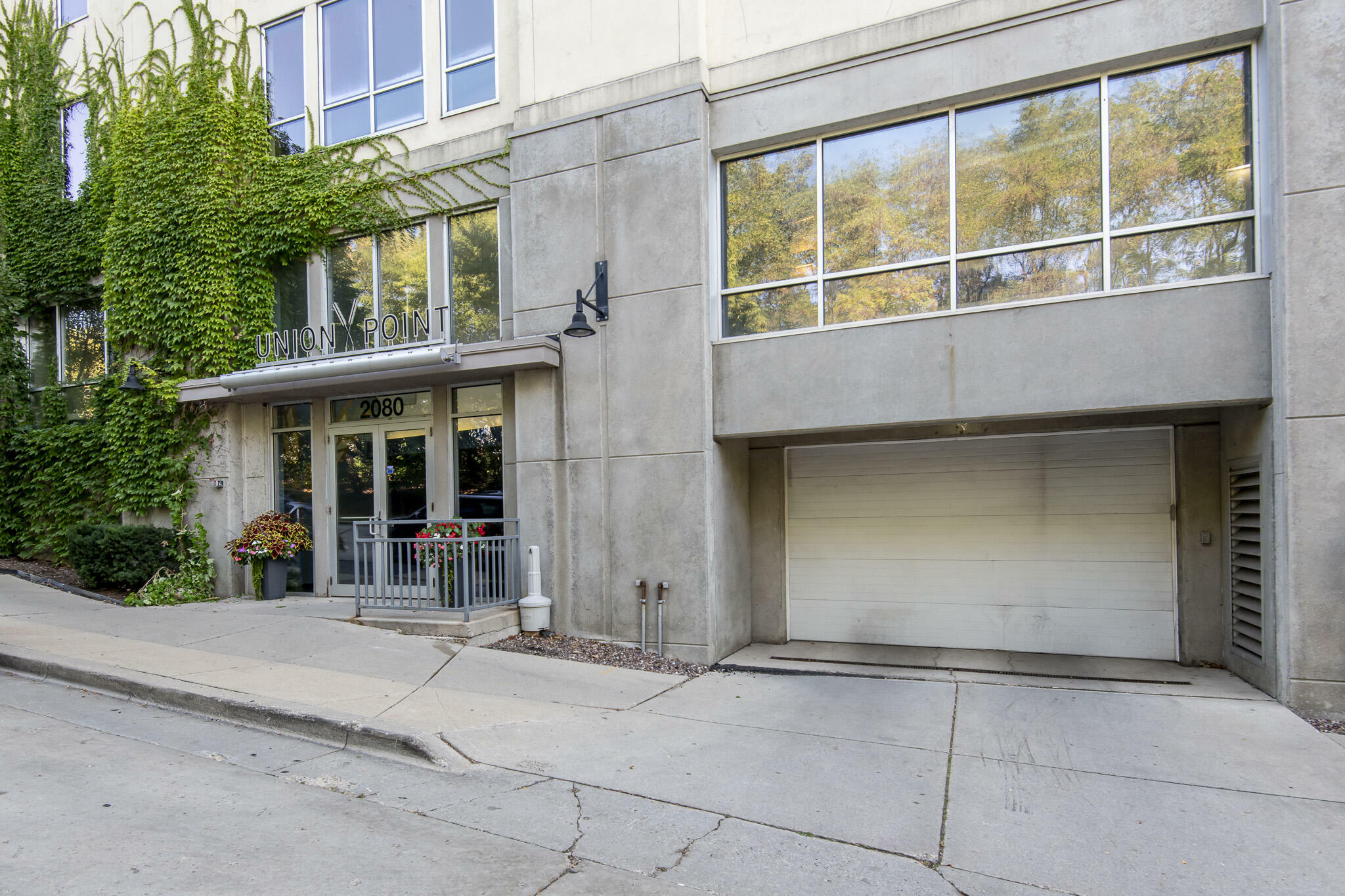 Property Photo:  2080 N Commerce St 101  WI 53212 