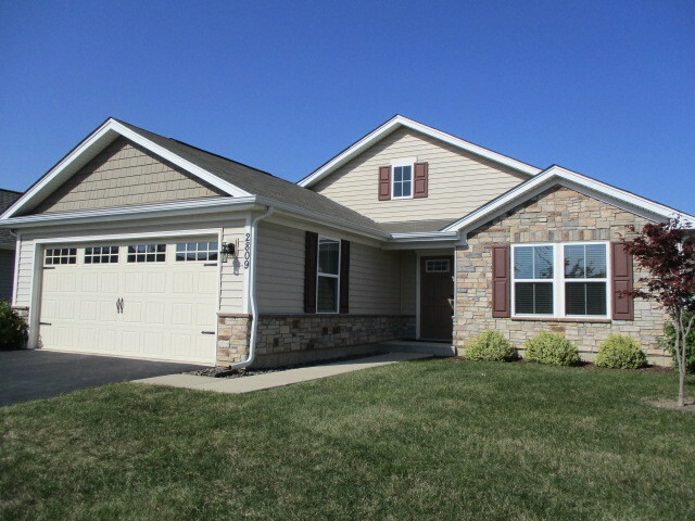 Property Photo:  2809 Owen Court  IL 60560 