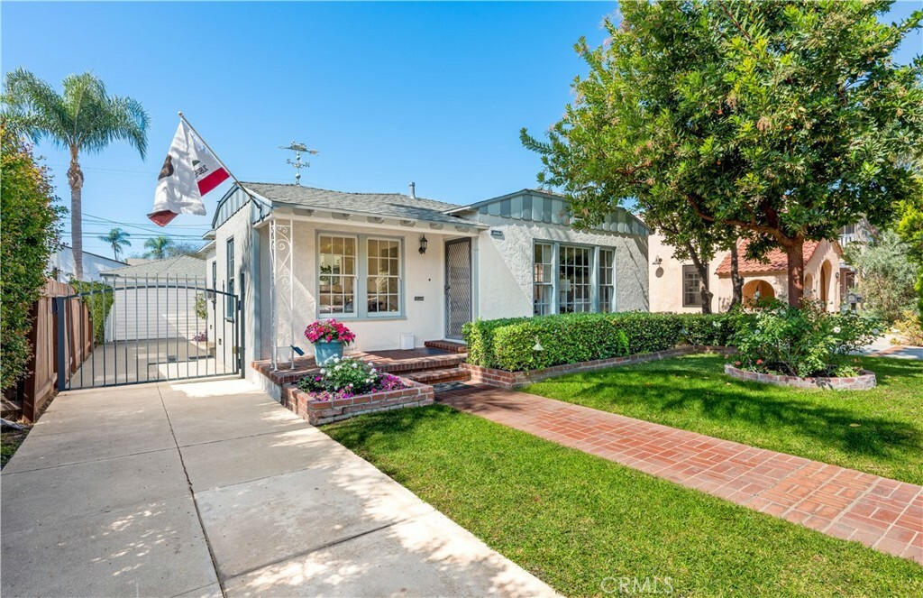 Property Photo:  809 Havana Avenue  CA 90804 