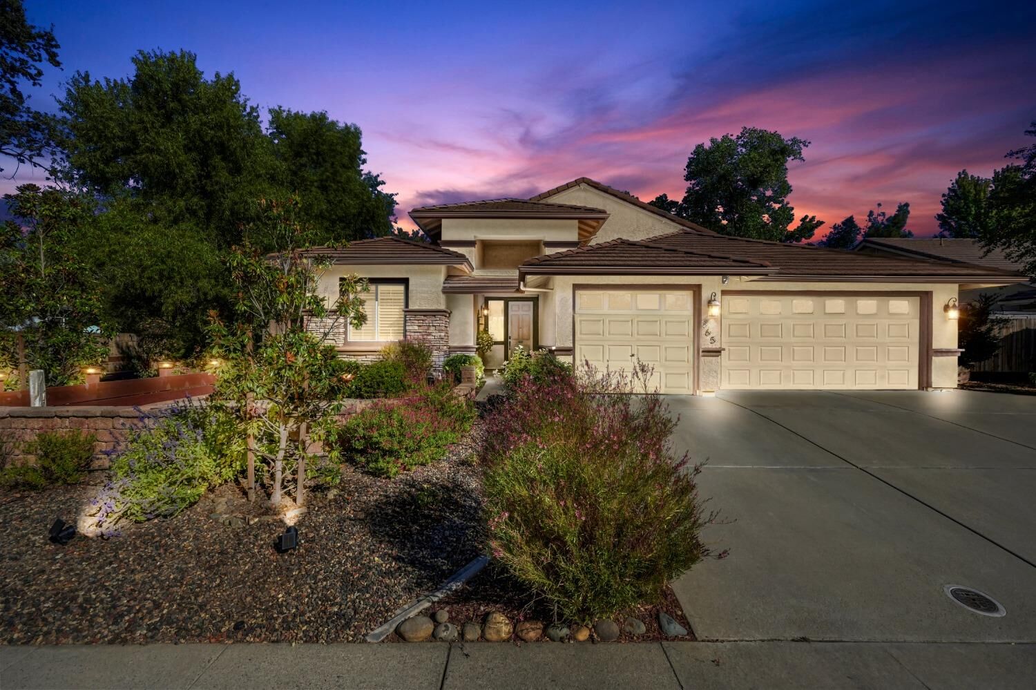 Property Photo:  865 Densmore Way  CA 95630 