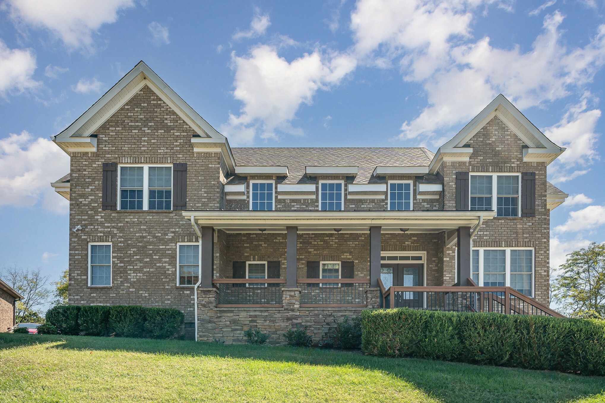 Property Photo:  1547 Hunt Club Blvd  TN 37066 