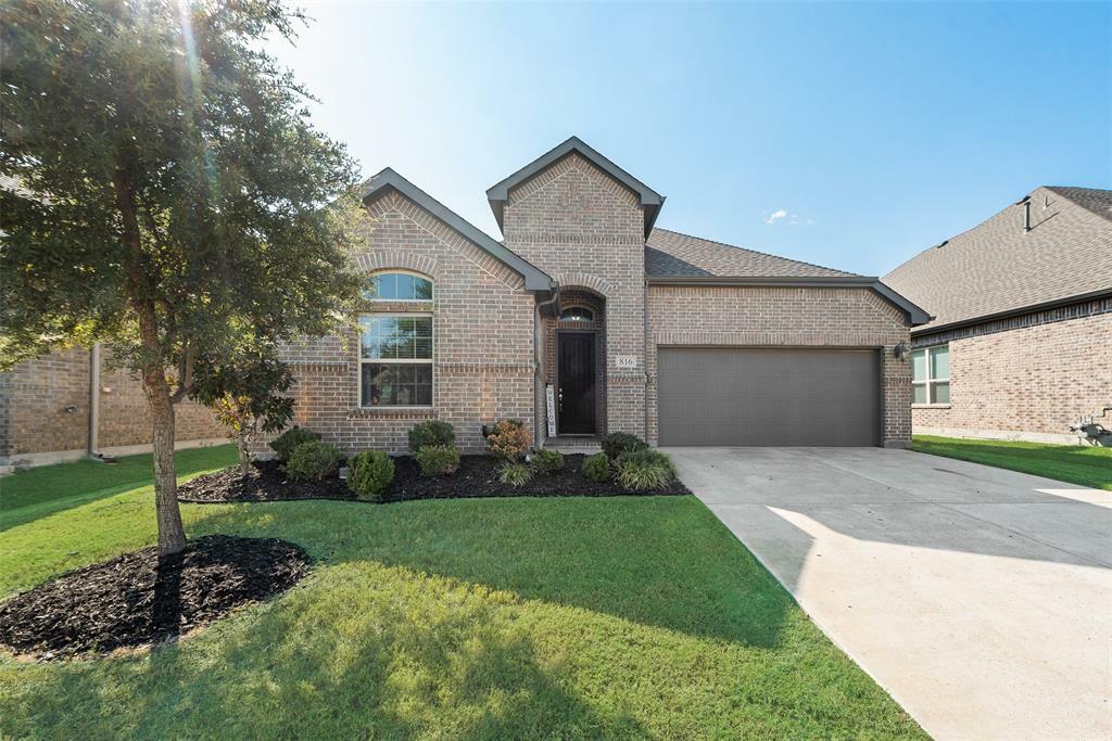 Property Photo:  816 Layla Drive  TX 75087 