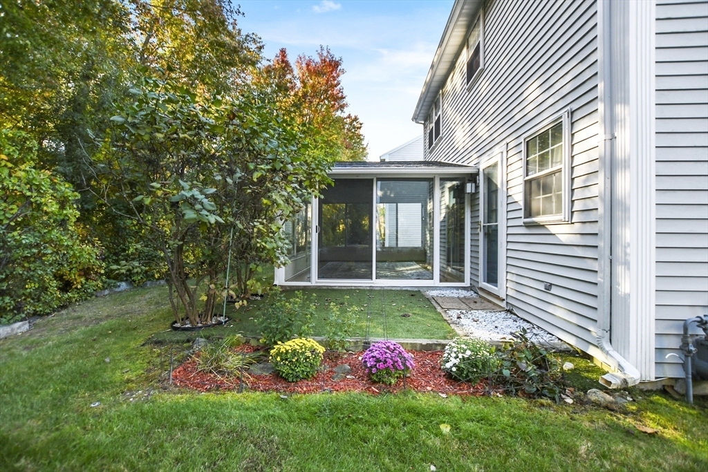 Property Photo:  90 Juniper Lane 90  MA 01876 