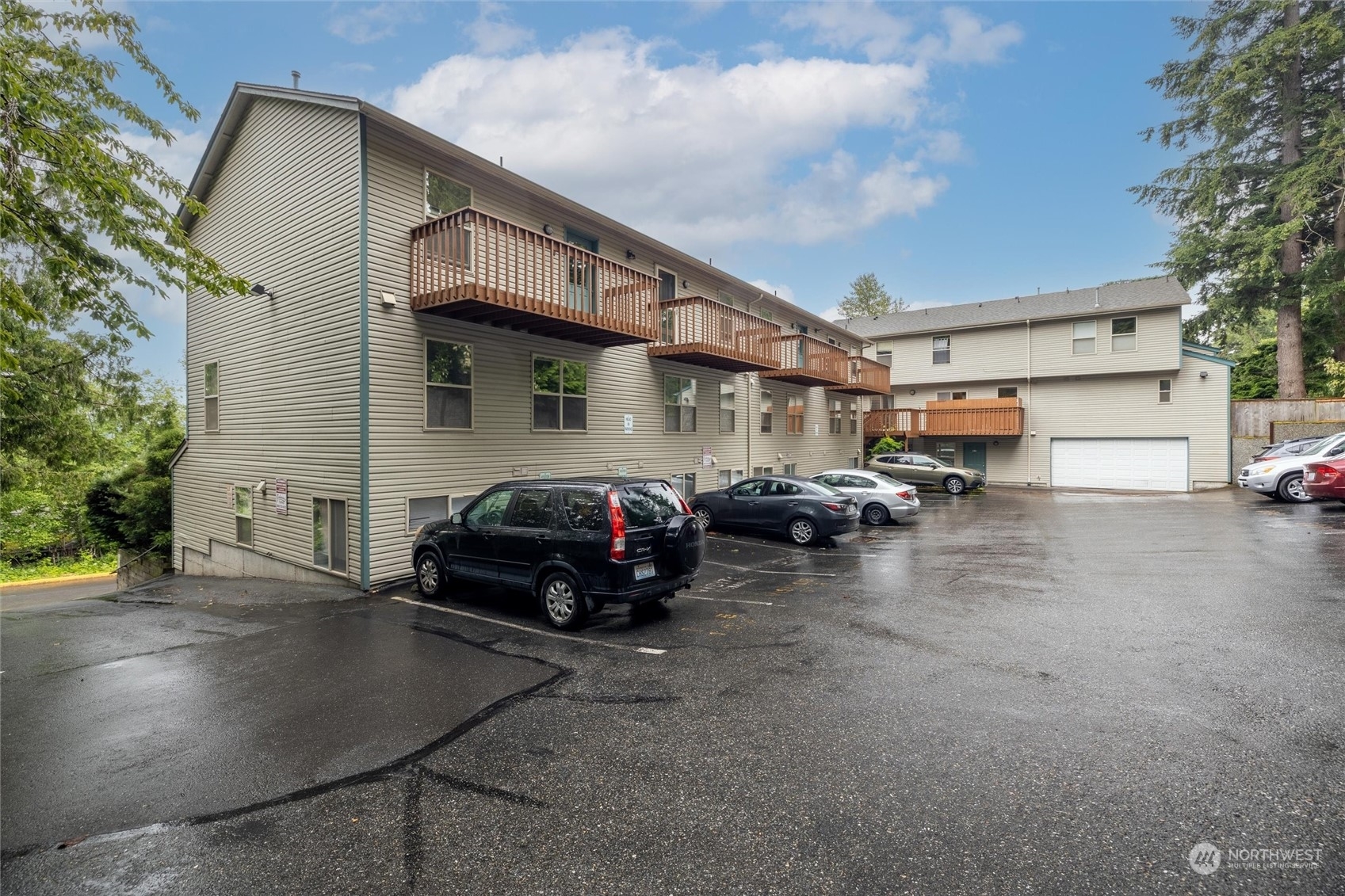 Property Photo:  816 20th St 104  WA 98225 