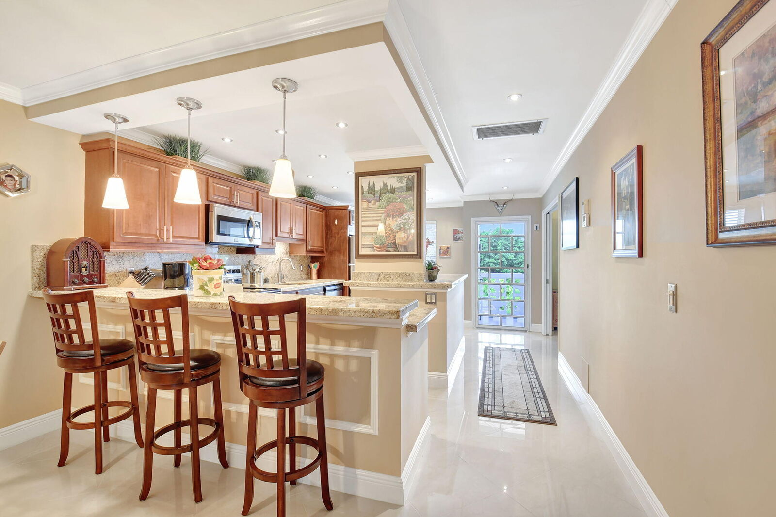 Property Photo: 2721 SW 15th Street 203 FL 33445