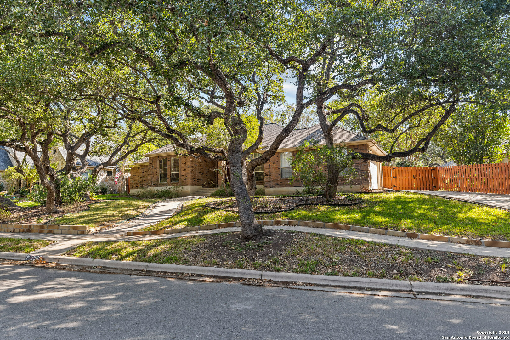 Property Photo:  2908 Bent Tree Dr  TX 78154 