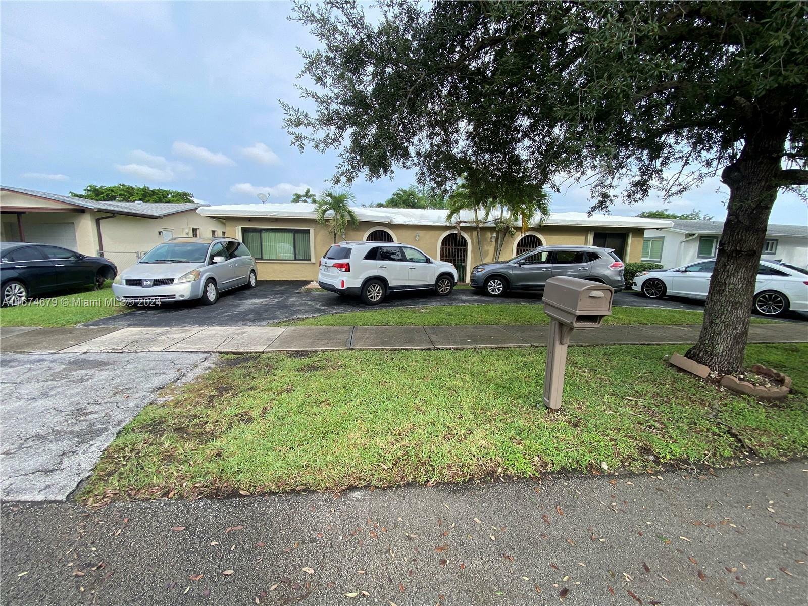 Property Photo:  16615 SW 93rd Ct  FL 33157 