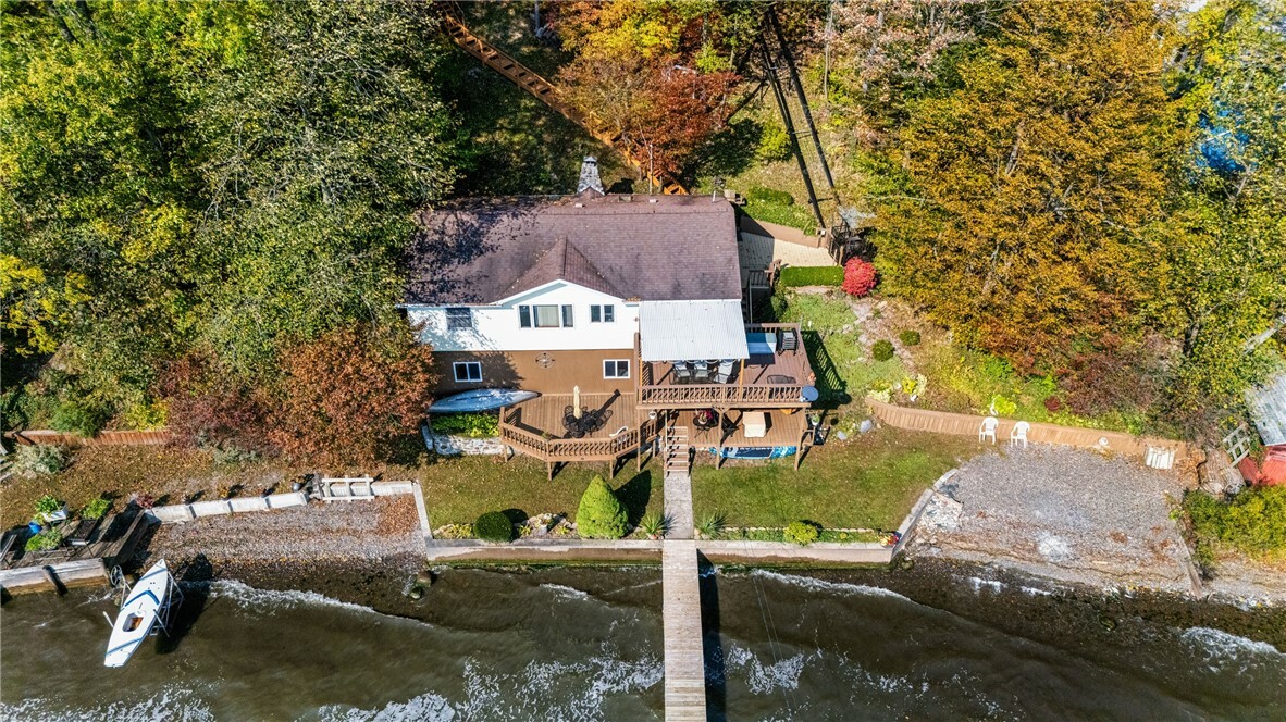 Property Photo:  1755 Log Cabin Road  NY 14527 