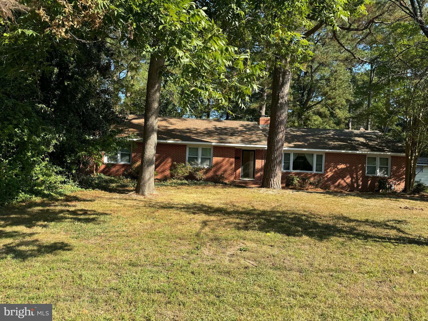 Property Photo:  625 Pine Bluff Road  MD 21801 