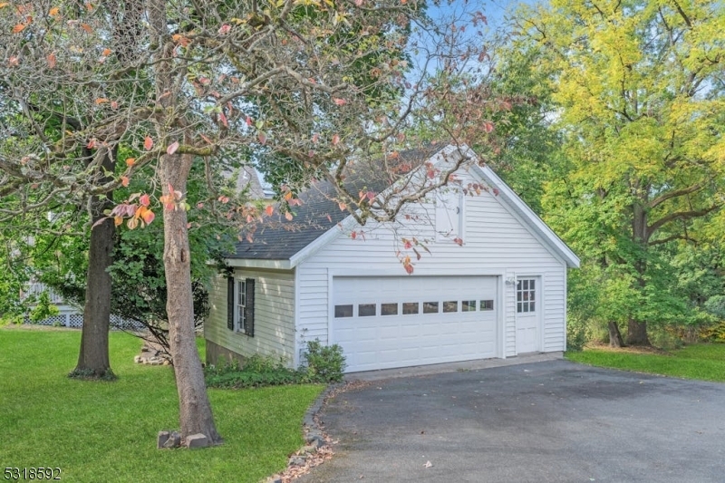 Property Photo:  195 E Allendale Ave  NJ 07401 