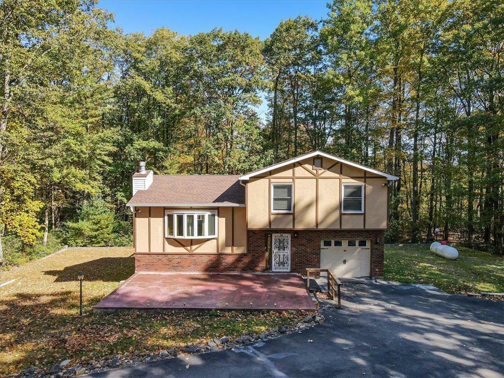 Property Photo:  63 Holly Forest Road  PA 18344 