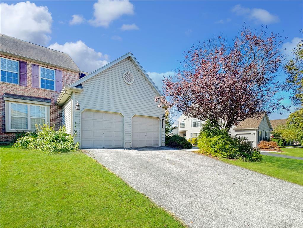 2162 Rolling Meadow Drive  Lower Macungie Twp PA 18062 photo