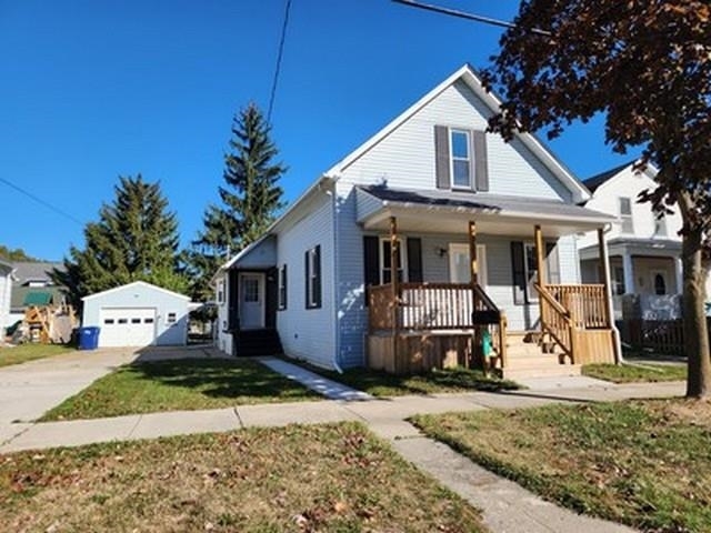 1607 18th Street  Bay City MI 48708 photo