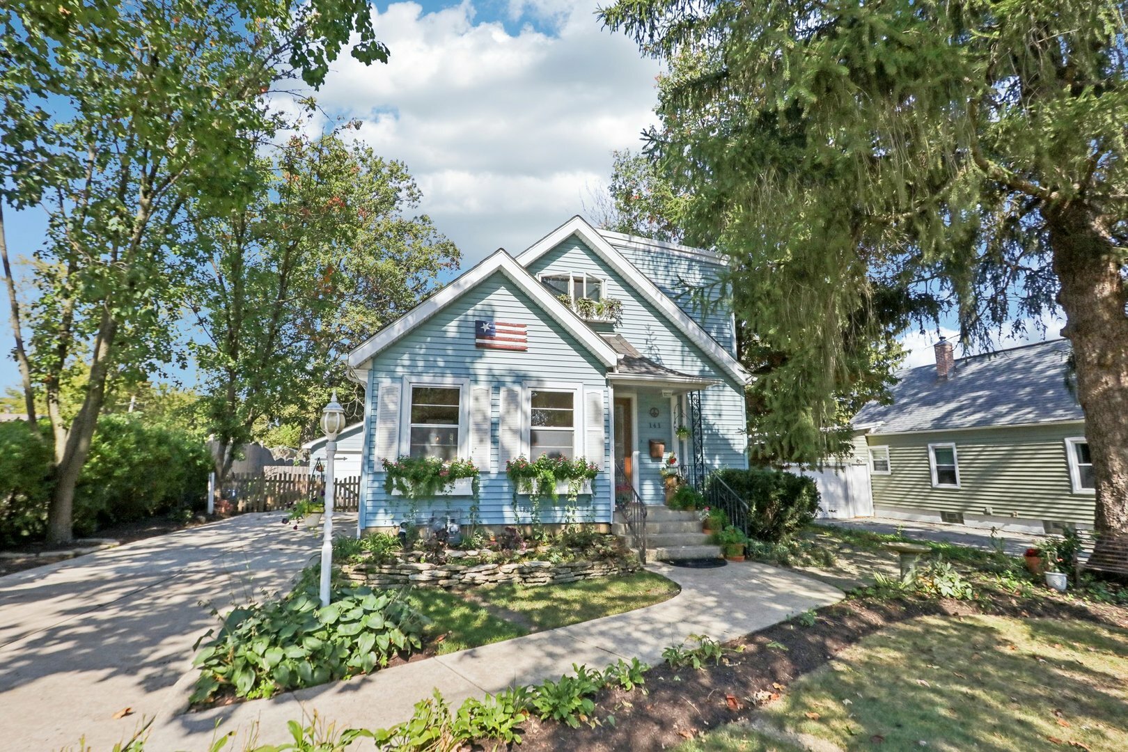 Property Photo:  141 E 2nd Avenue  IL 60451 