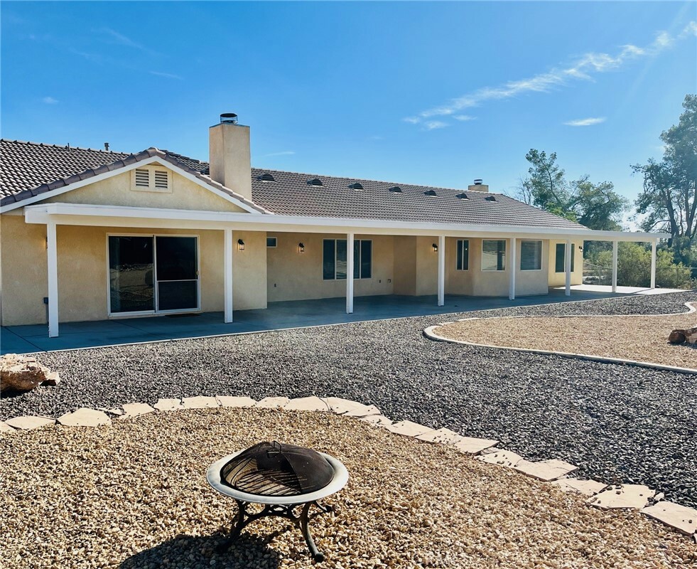 Property Photo:  19640 Yanan Road  CA 92307 