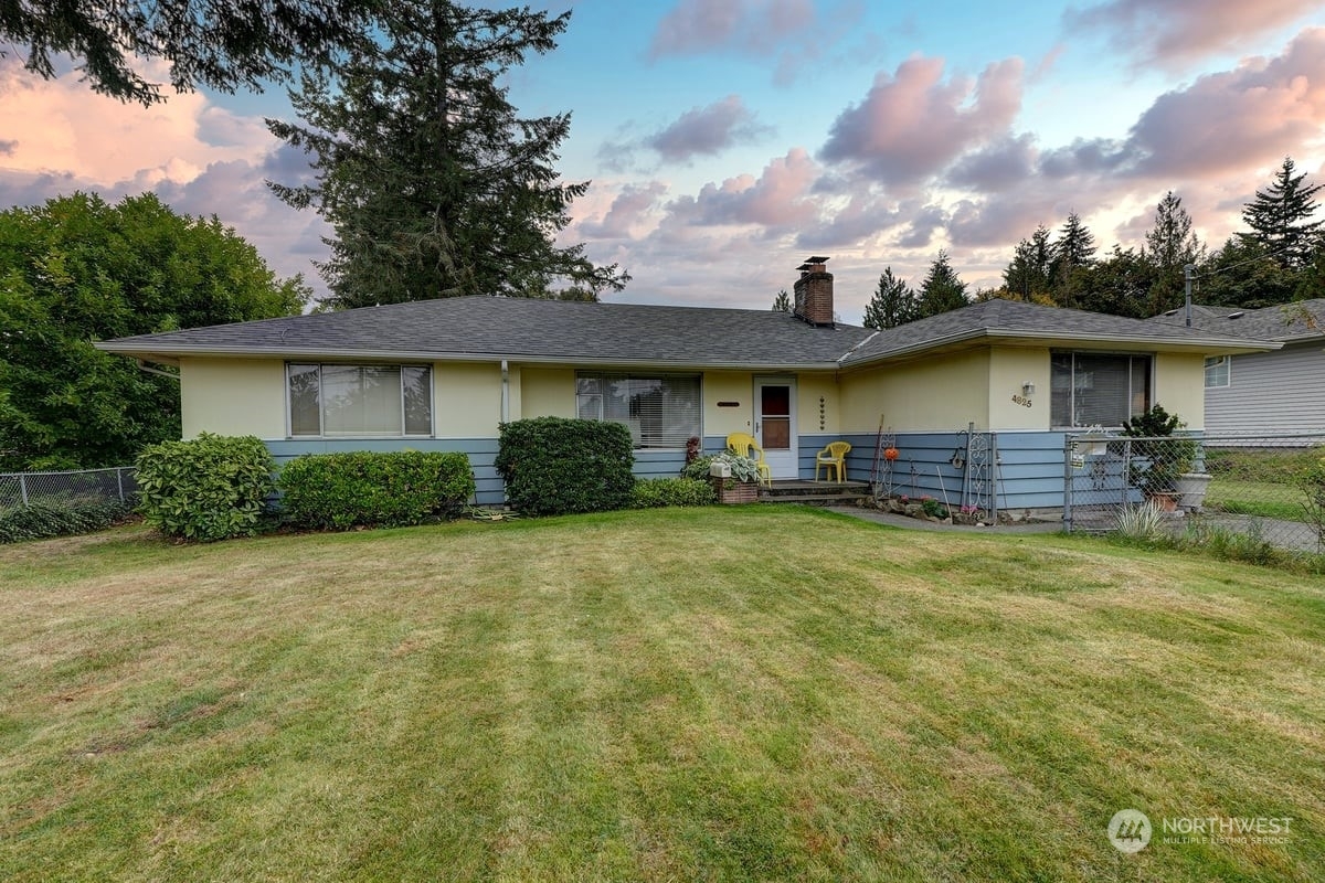 Property Photo:  4825 S 164th Street  WA 98188 