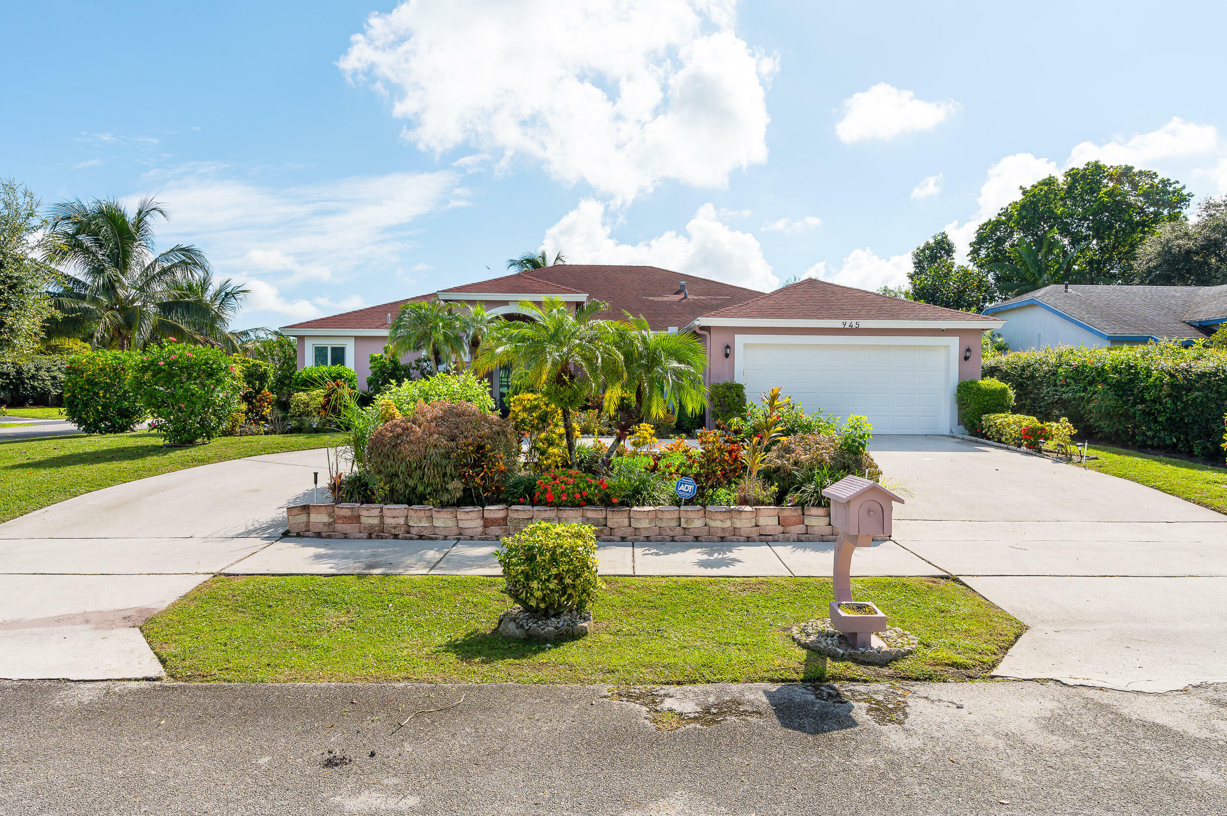 945 NW 38th Terrace  Delray Beach FL 33445 photo