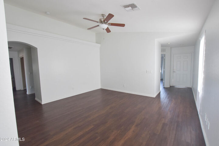 Property Photo: 368 W Phantom Drive AZ 85122