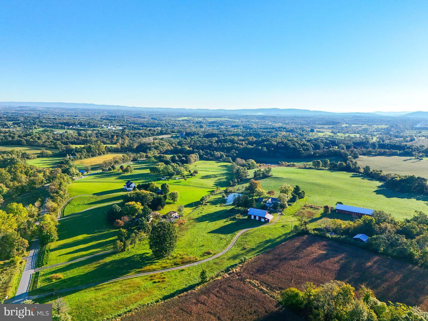 Property Photo:  12428 Mountain Road  VA 20180 