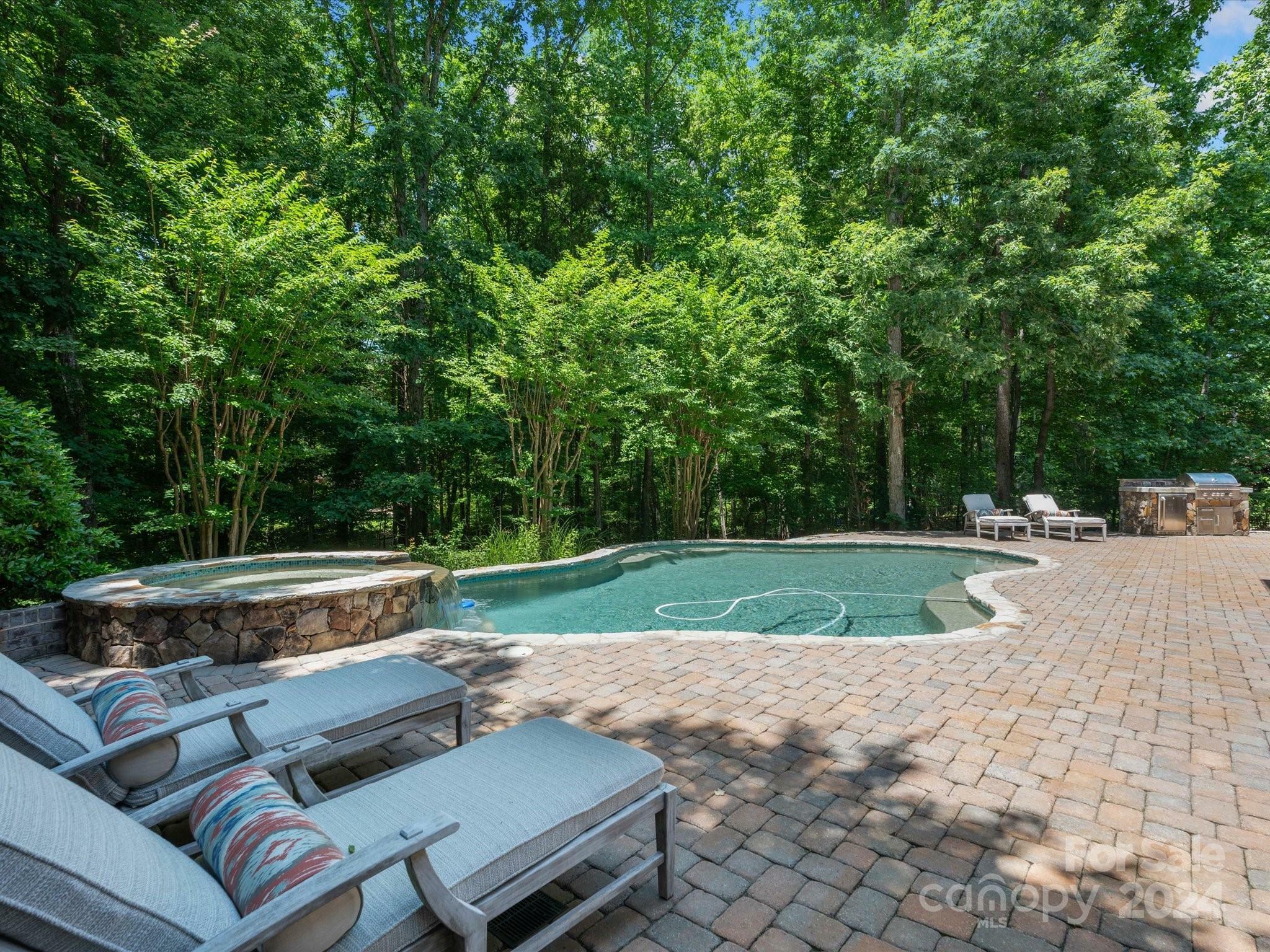 Property Photo:  1317 Wyndmere Hills Lane  NC 28105 