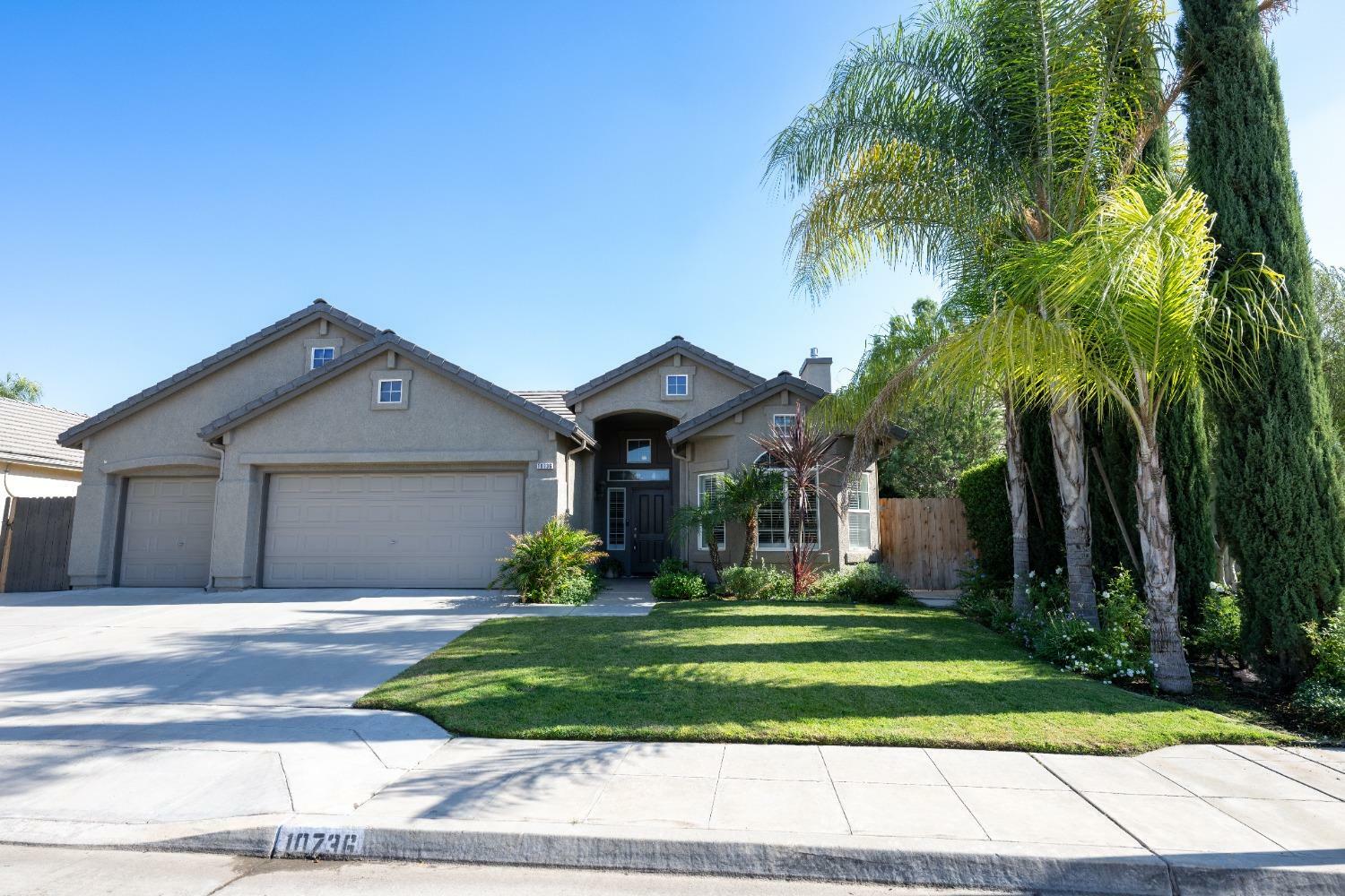 Property Photo:  10736 N Bunkerhill Drive  CA 93730 