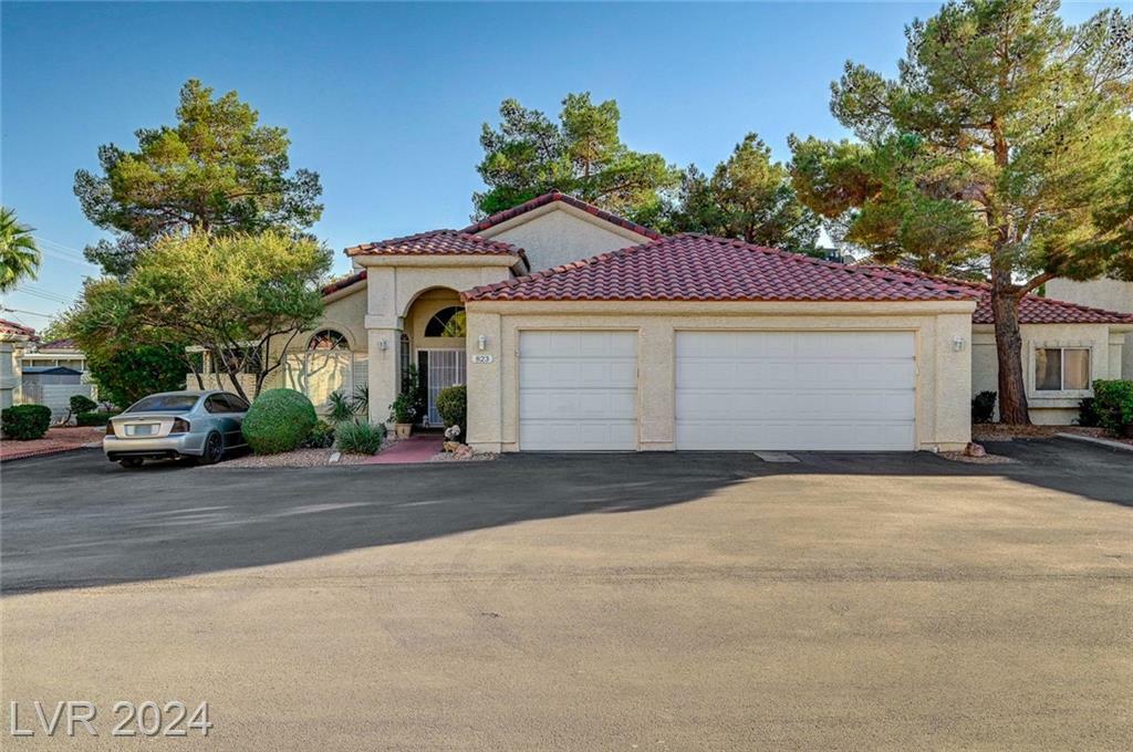 Property Photo:  823 Sea Pines Lane  NV 89107 