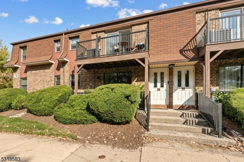Property Photo: 716 Yorkshire Dr NJ 08822