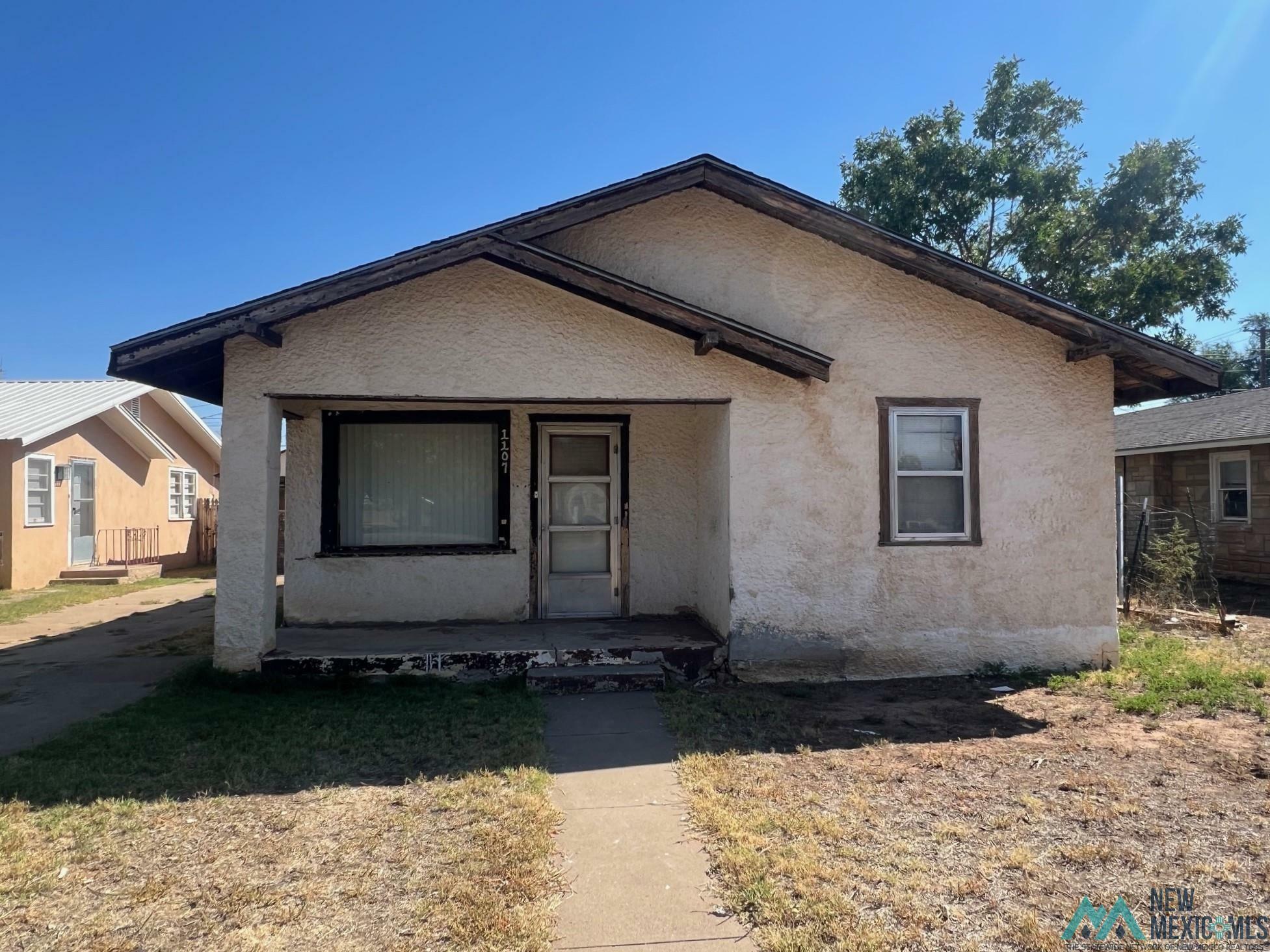 Property Photo: 1107 Gidding Street NM 88101