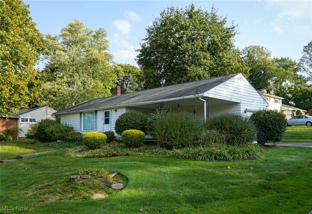 Property Photo:  720 40th Street NW  OH 44709 