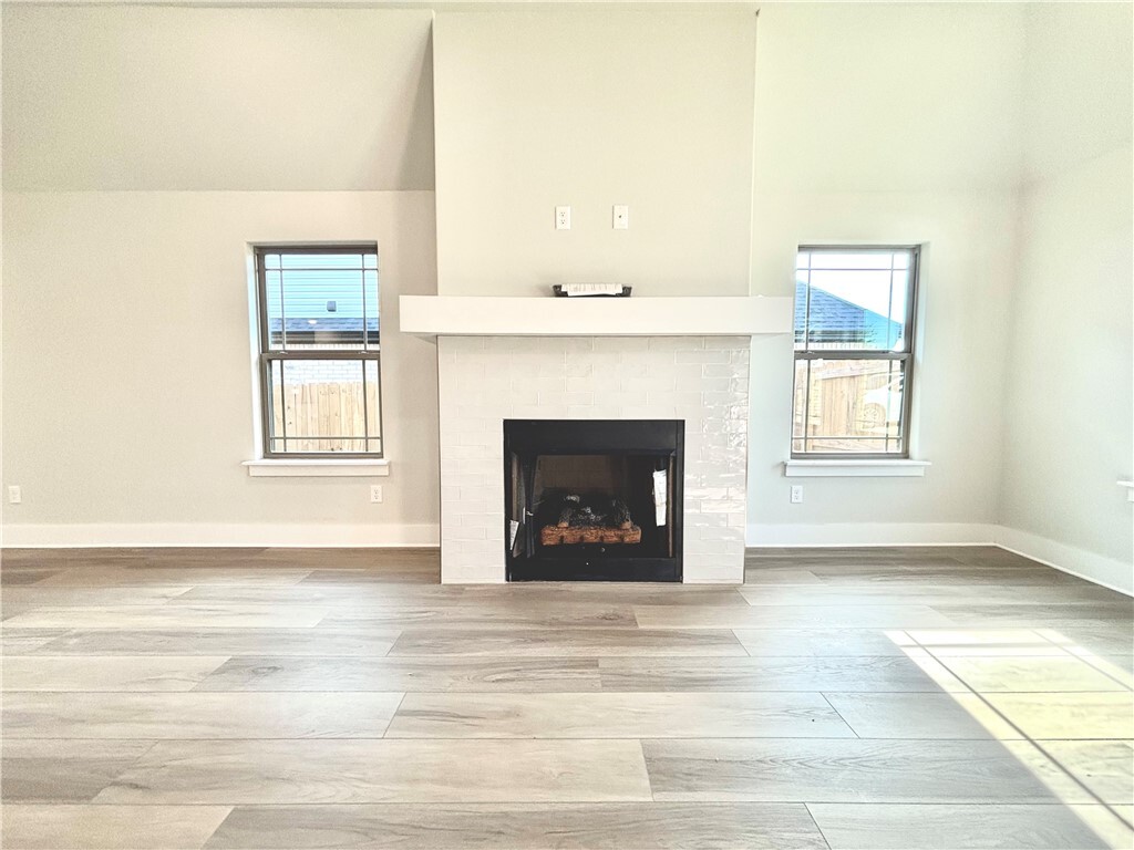 Property Photo:  702 W Taylor Street  AR 72761 