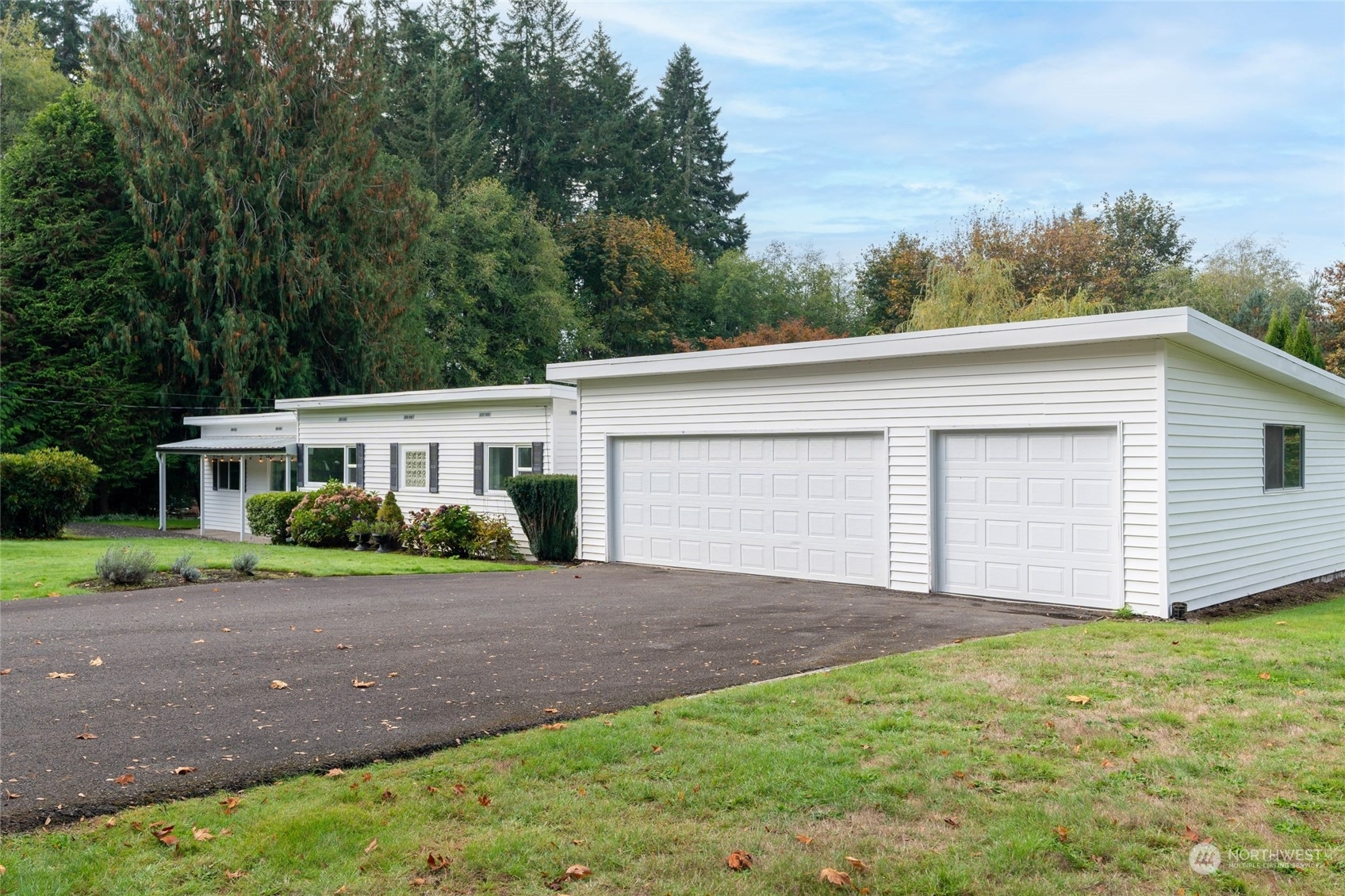 Property Photo:  4038 11th Avenue NW  WA 98502 