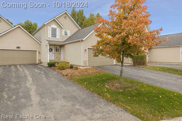 Property Photo:  5064 Clintonville Pines Drive 10  MI 48346 