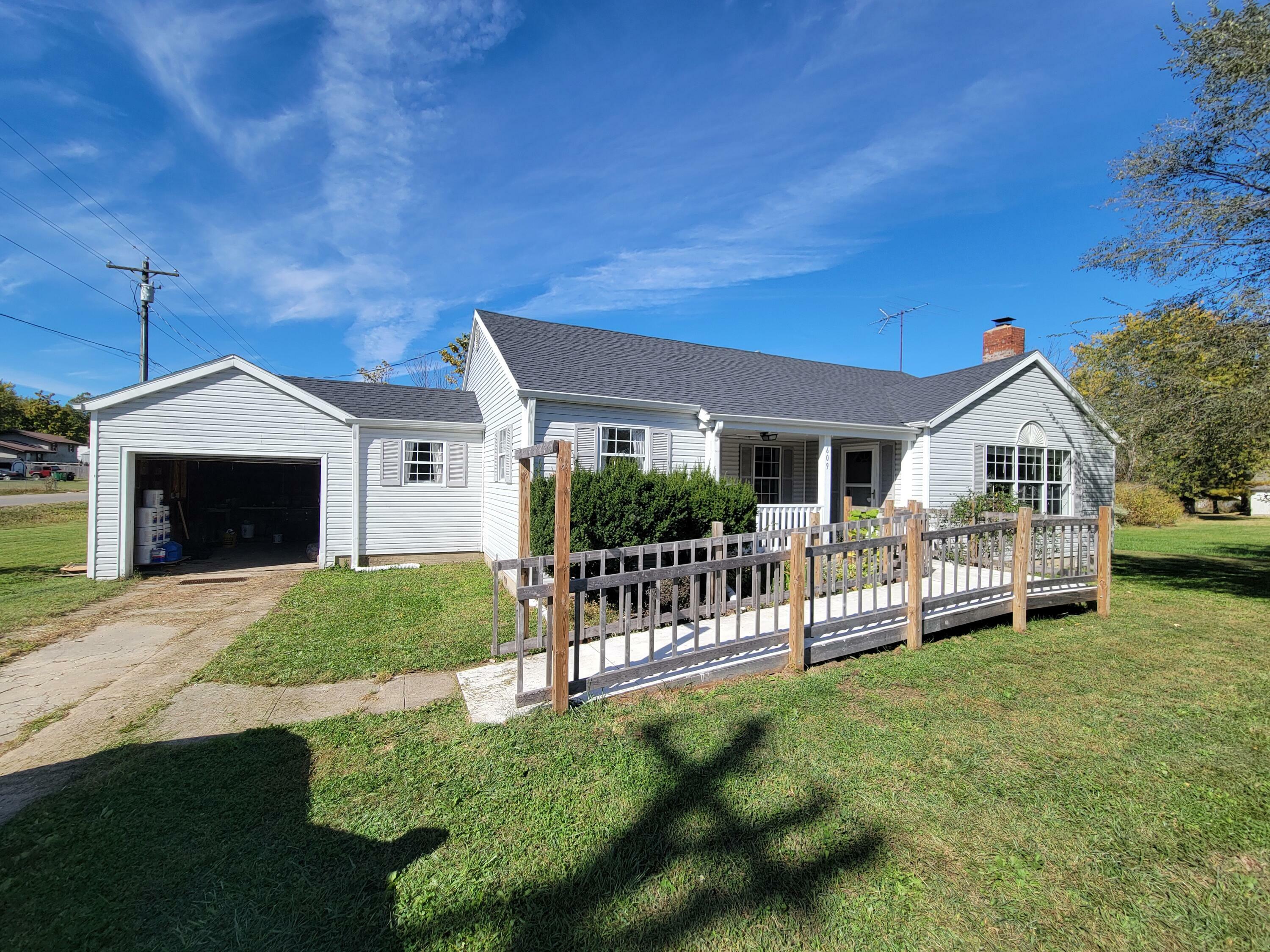 Property Photo: 609 S Wall Street MO 65711