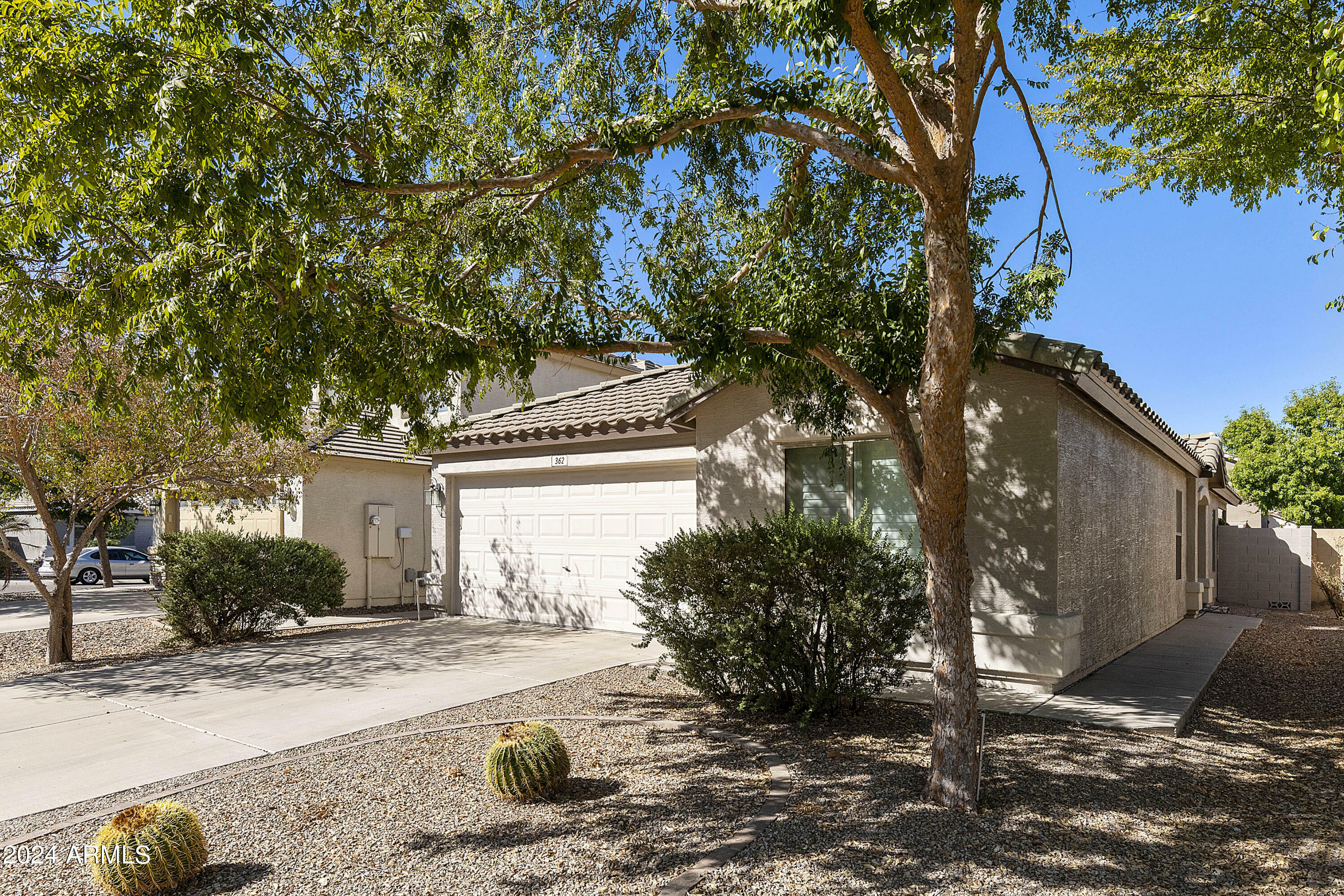 Property Photo:  362 E Leslie Avenue  AZ 85140 