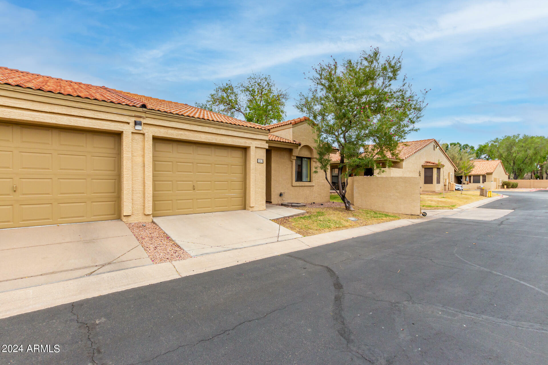 Property Photo:  1021 S Greenfield Road 1213  AZ 85206 