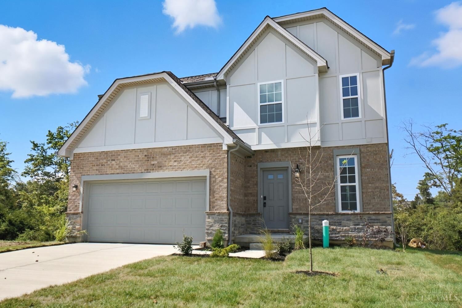 Property Photo:  1577 Kilbarron Drive  OH 45152 