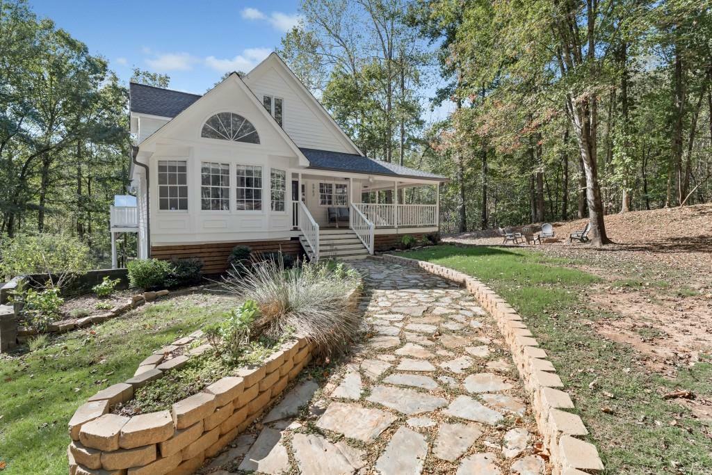 Property Photo:  6962 Spout Springs Road  GA 30542 