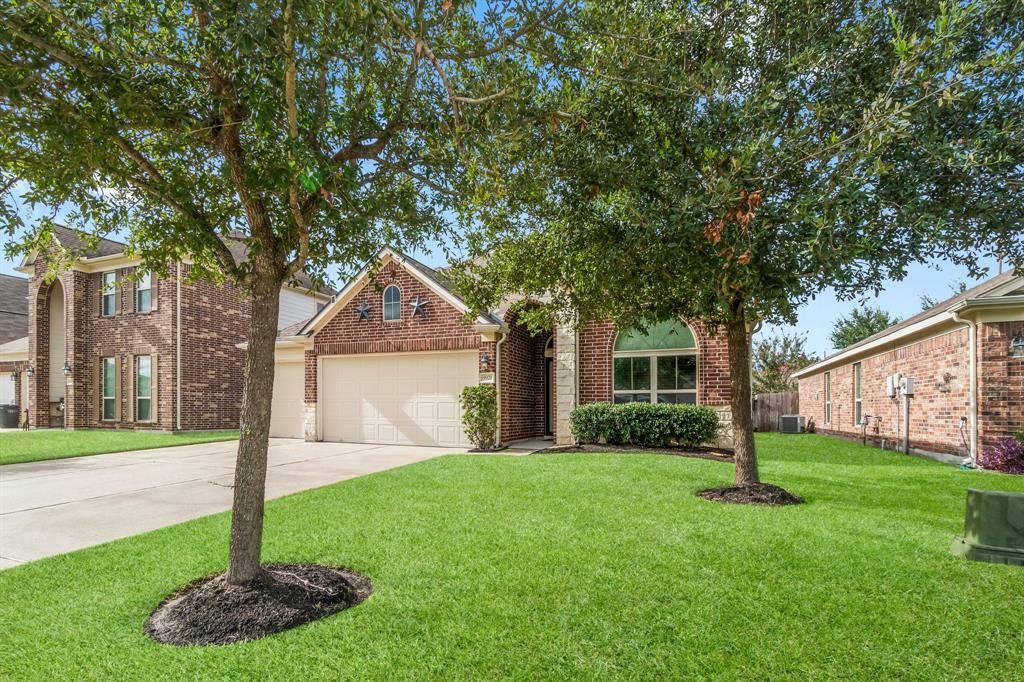 Property Photo:  9921 Western Ridge Way  TX 77385 