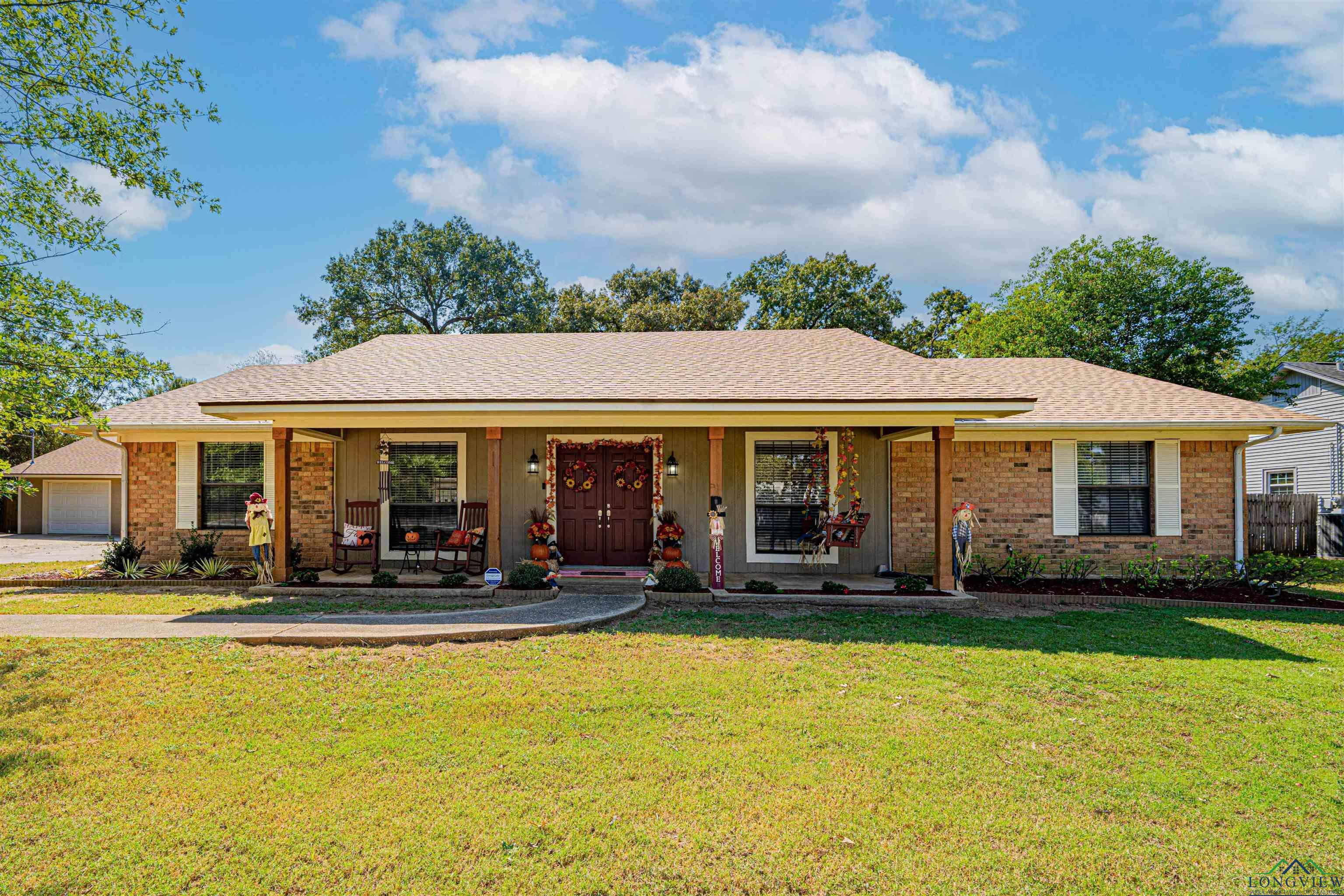 Property Photo:  2712 Stone Road + 2/1 Guesthouse  TX 75662 