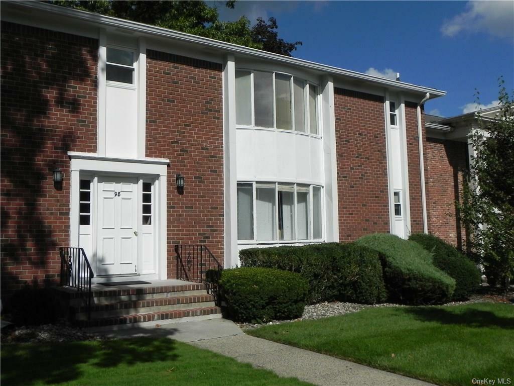 Property Photo: 98 Bon Aire Circle V12 NY 10901