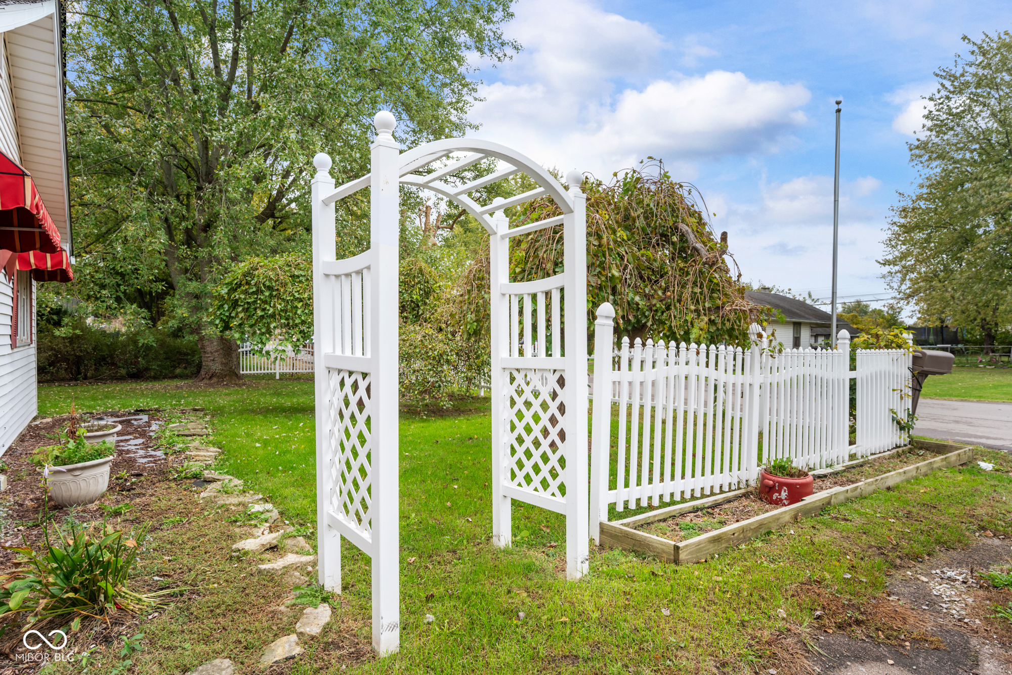 Property Photo:  2202 S 19th Street  IN 47362 