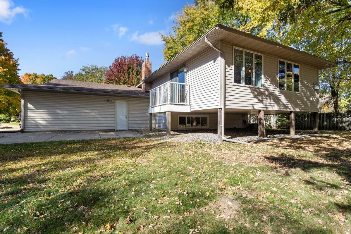 Property Photo:  873 Knollwood Court  MN 55082 