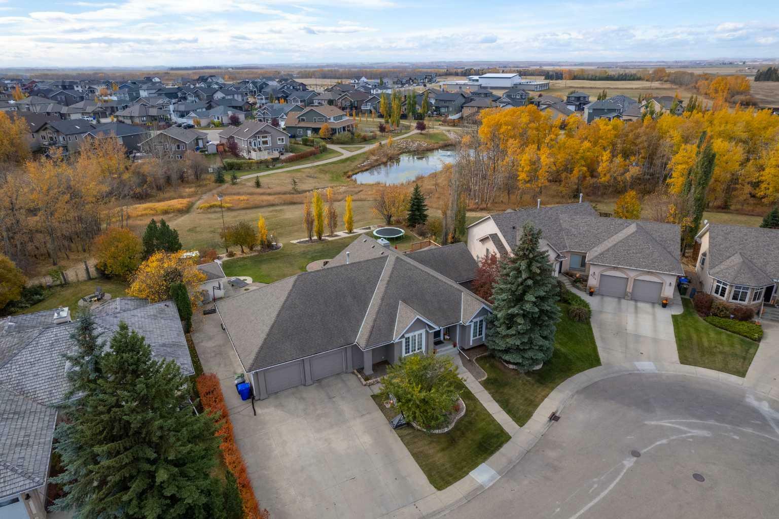 Photo de la propriété:  6322 Duncan Place  AB T4H 1K7 