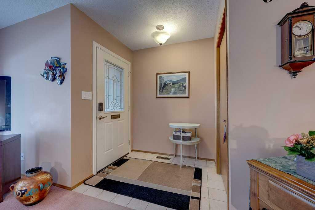 Property Photo:  4615 44 Street  AB T4N 6S7 