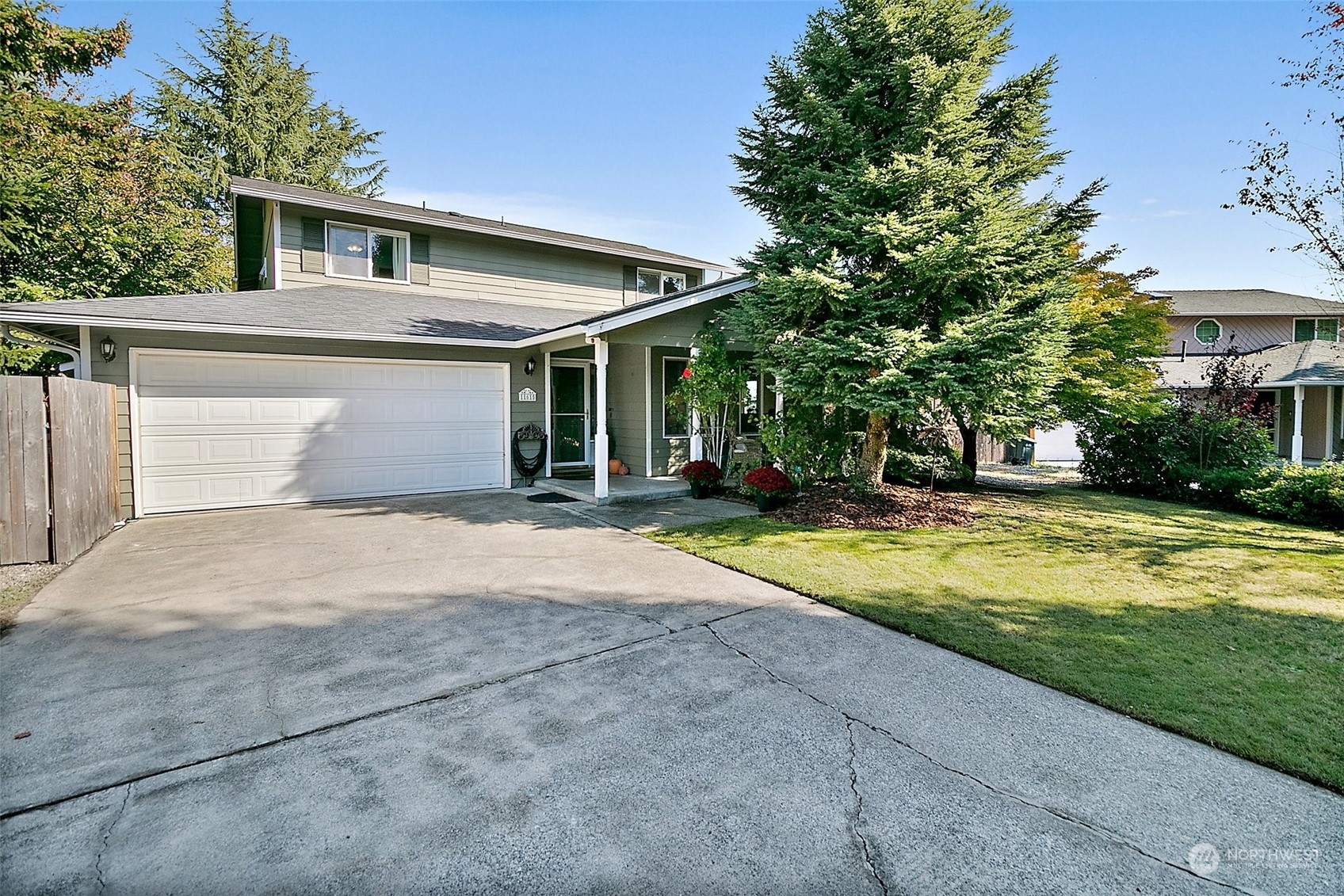 Property Photo:  11615 132nd Avenue Ct E  WA 98374 