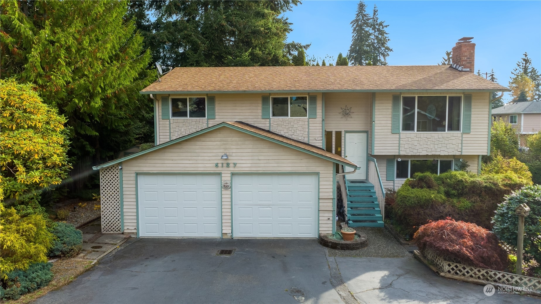 Property Photo:  6127  188th Street SW  WA 98037 