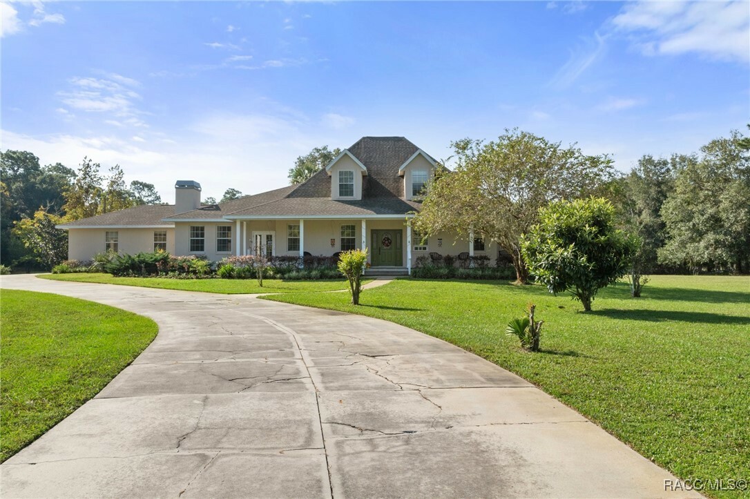 Property Photo:  10264 W Springtree Lane  FL 34428 