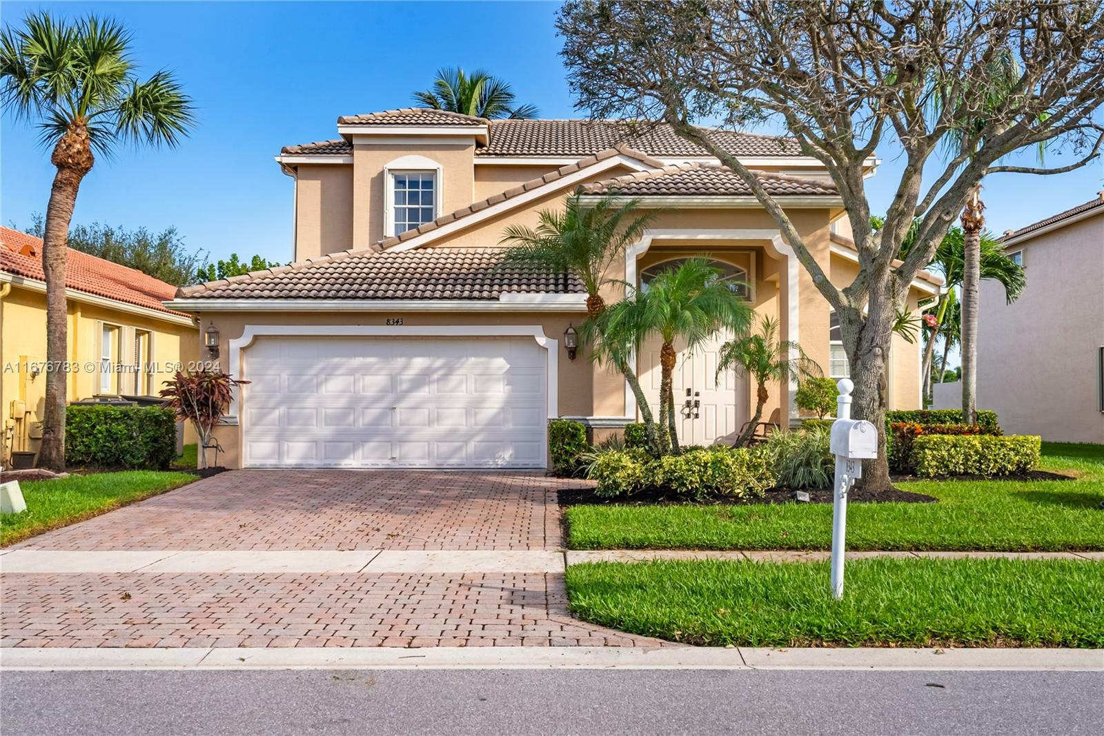 Property Photo:  8343 Genova Way  FL 33467 