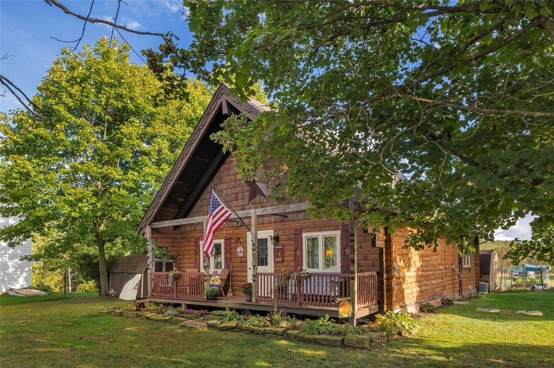 Property Photo:  1270 Old State Rd  PA 15613 